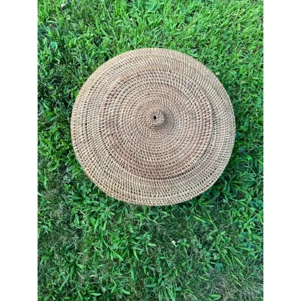 Unbranded Woven Rattan Basket Unisex OS Brown Good Handwoven Lidded Decorative